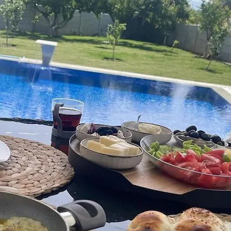 Ece * Kemalpasa (Izmir)