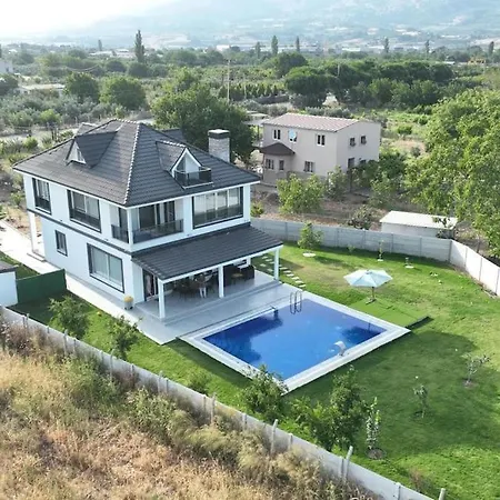 Ece Villa *