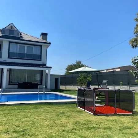 Villa Ece *